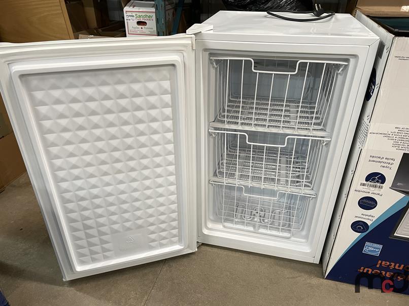 Arctic King 3.0 Cubic Foot Freezer